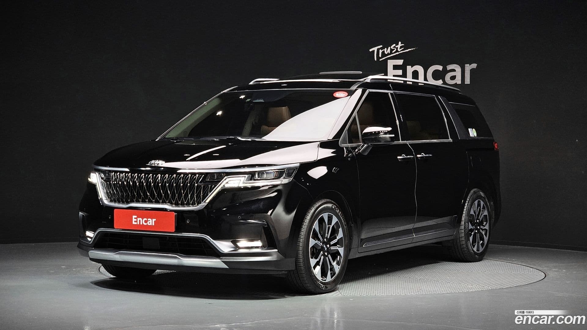 Main__Slider__Photo:Canival Kia 2021.0-0