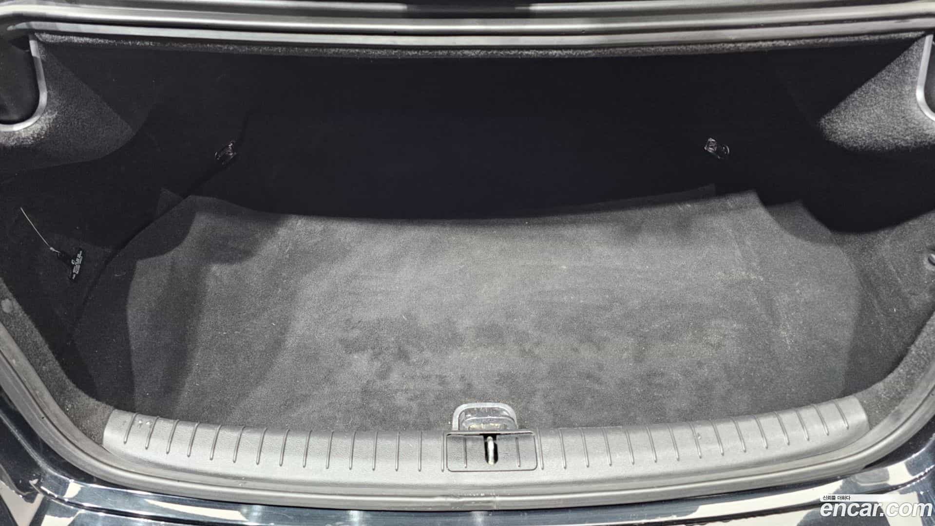 Genesis Hyundai 2016.1-OPTION-024