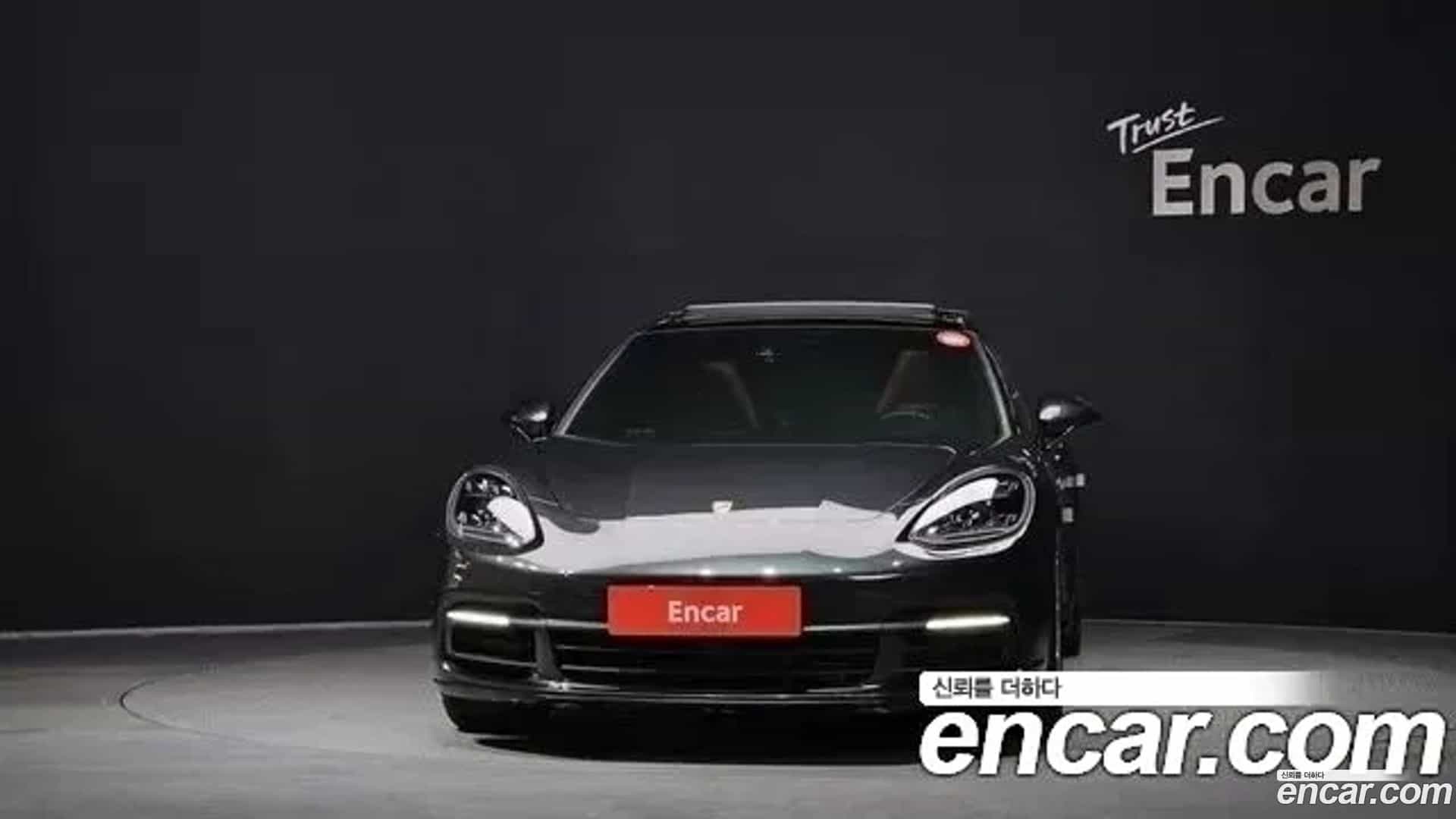 Panamera Porsche 2018.4-OUTER-003