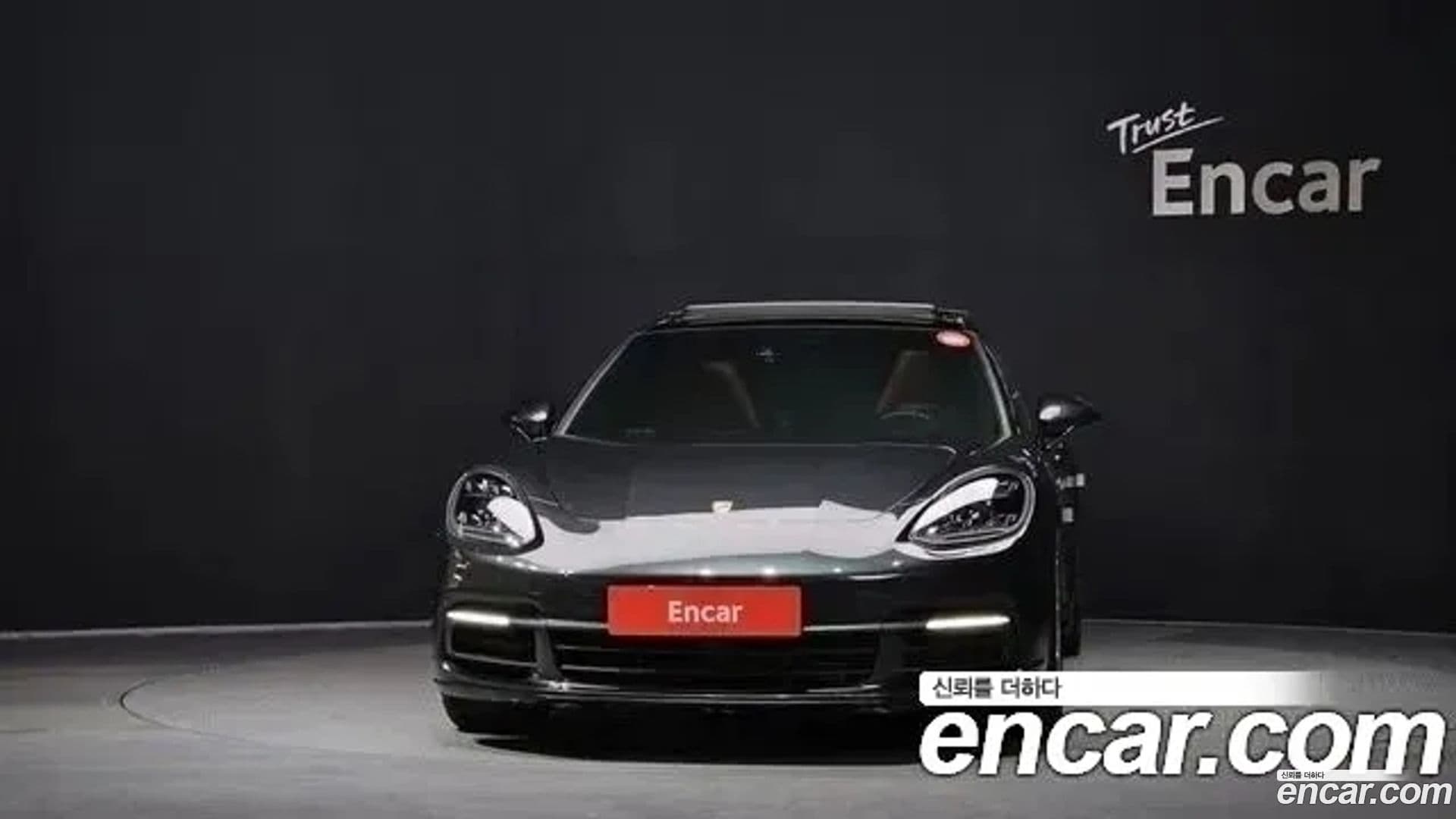Main__Slider__Photo:Panamera Porsche 2018.4-2