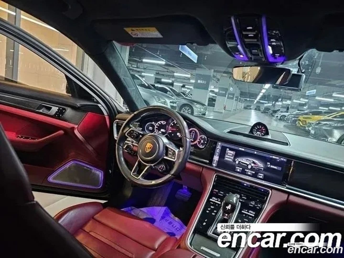 Main__Slider__Photo:Panamera Porsche 2018.4-7