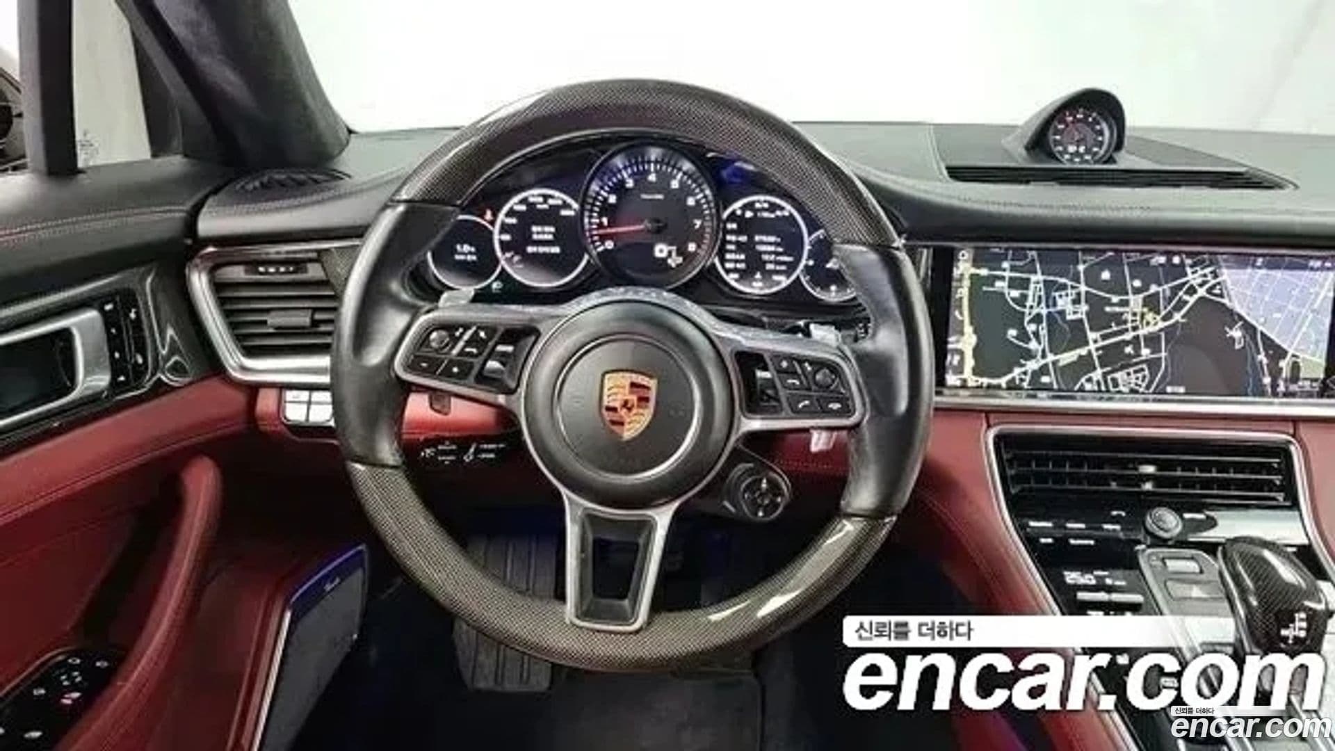 Main__Slider__Photo:Panamera Porsche 2018.4-12