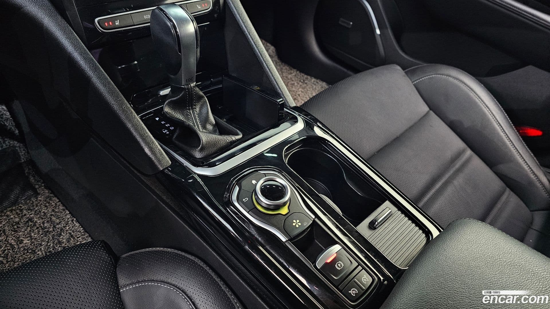 Main__Slider__Photo:SM6 Renault-KoreaSamsung 2019.0-8