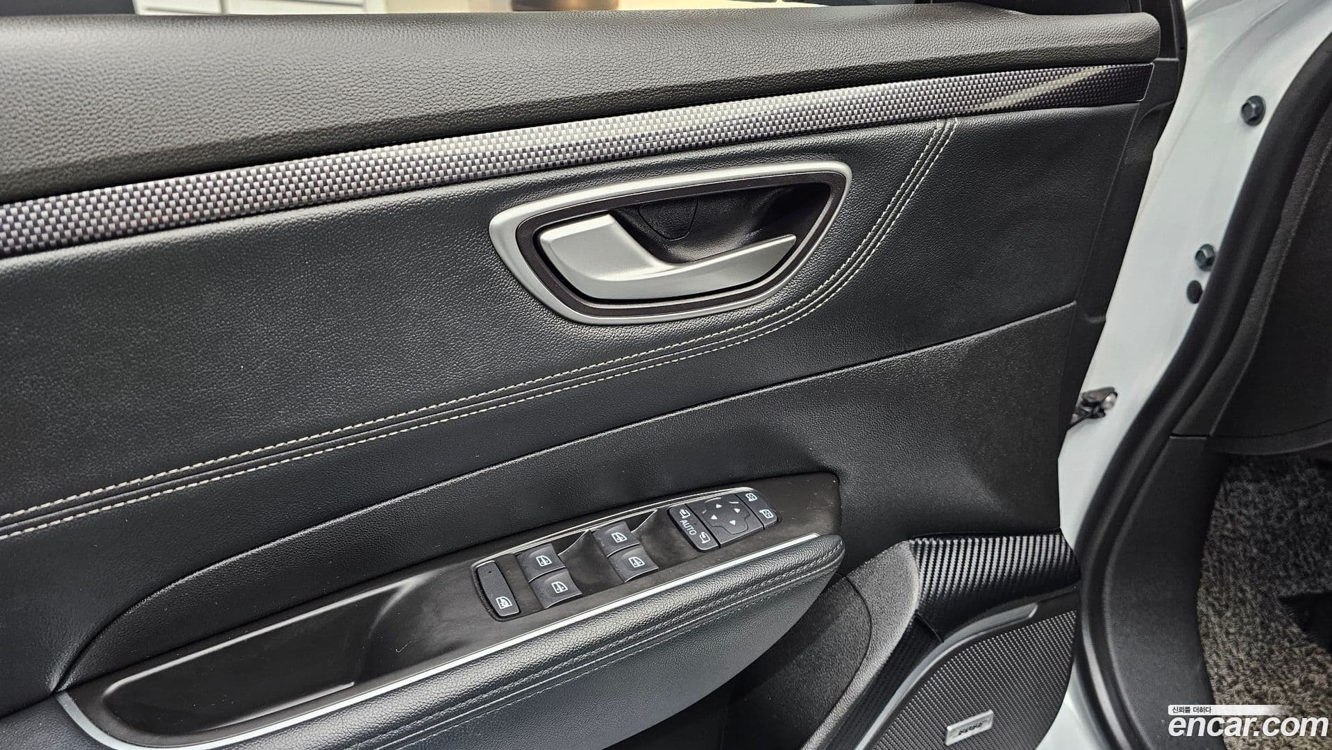 Main__Slider__Photo:SM6 Renault-KoreaSamsung 2019.0-15