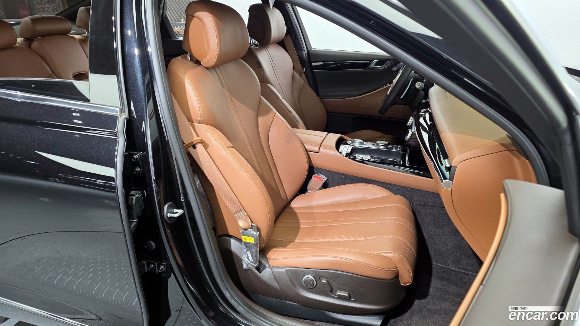 Main__Slider__Photo:G80 Genesis 2023.2-11