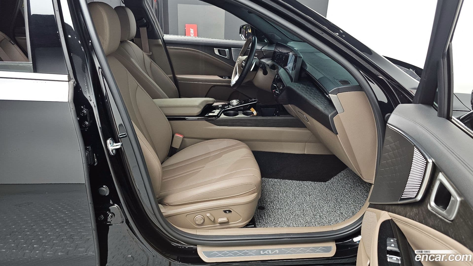 Main__Slider__Photo:K8 Kia 2023.9-10