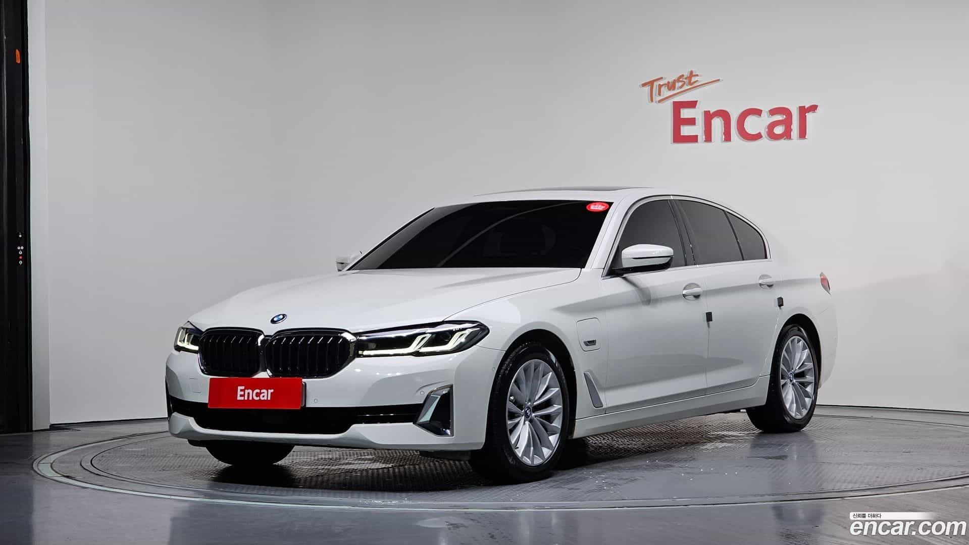 5-Series BMW 2022.3-OUTER-001