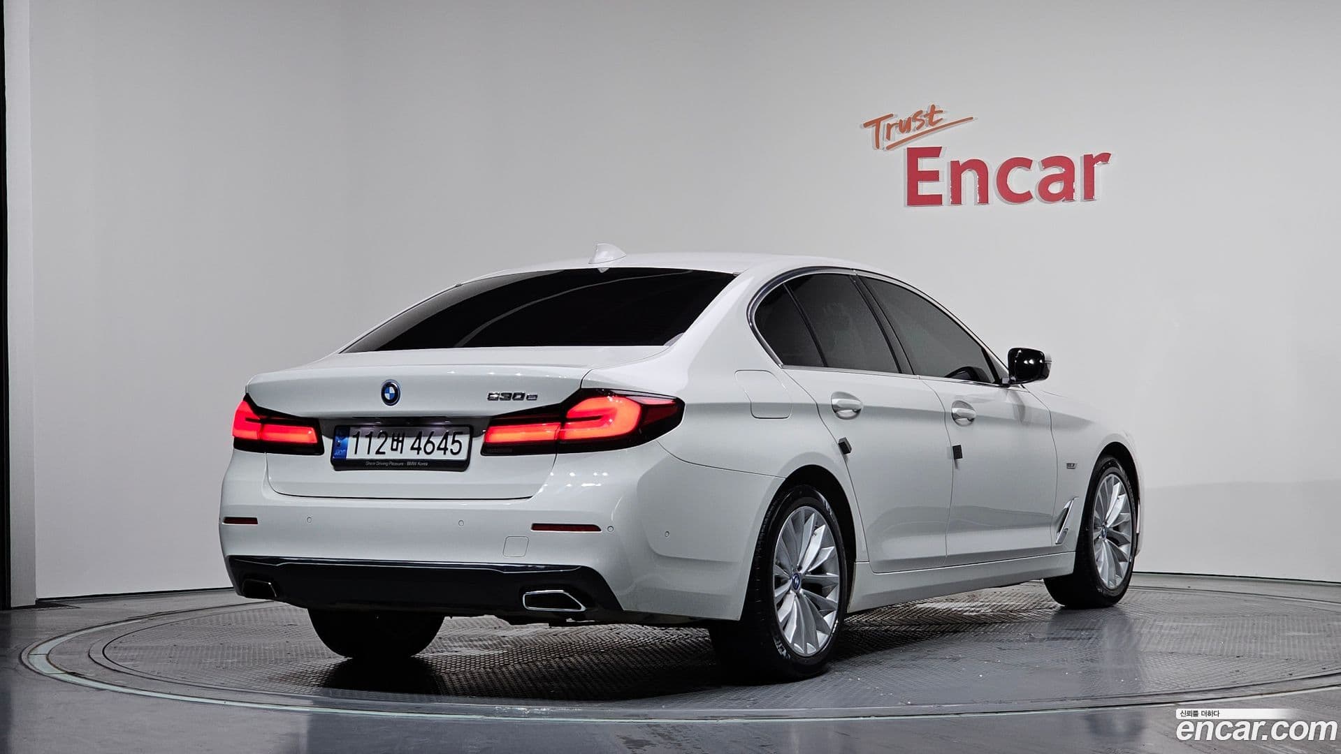 Main__Slider__Photo:5-Series BMW 2022.3-1