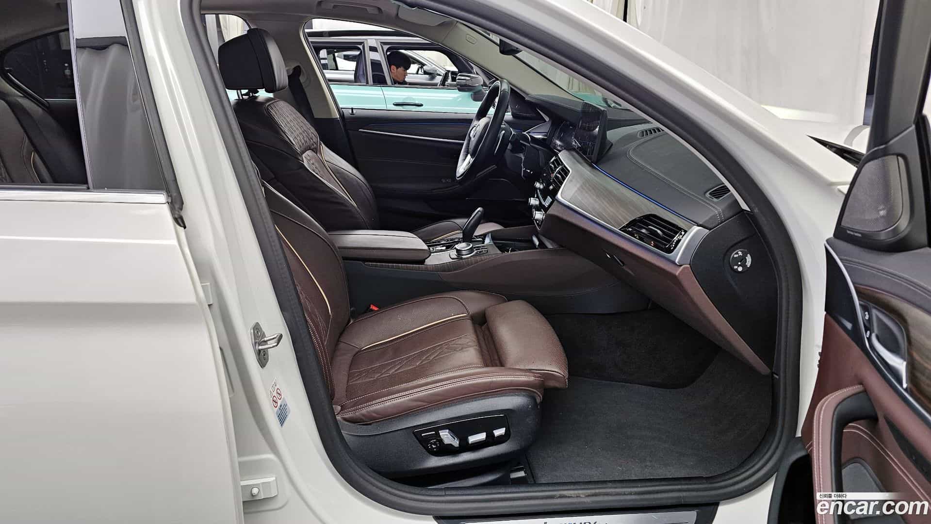 5-Series BMW 2022.3-OPTION-015