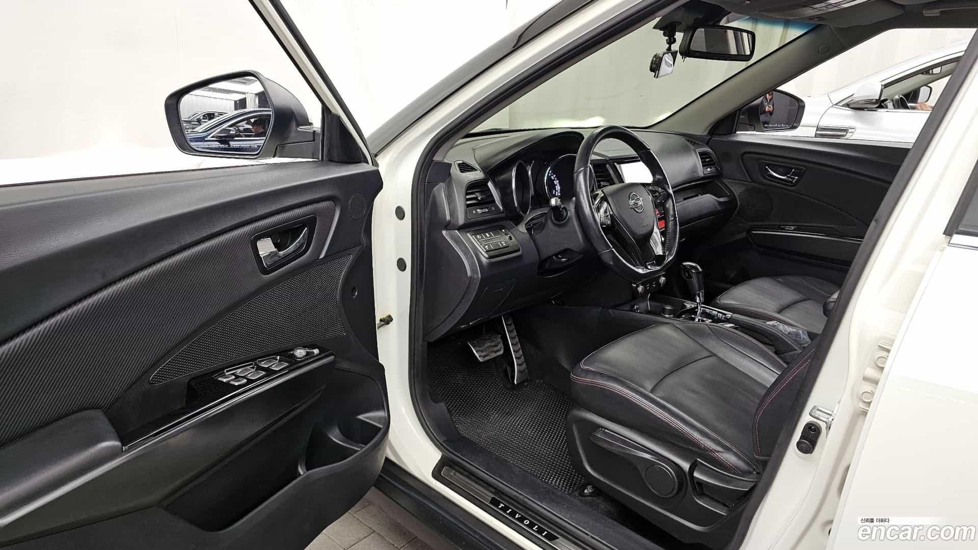 TIBOLI KG_Mobility_Ssangyong 2016.2-INNER-010