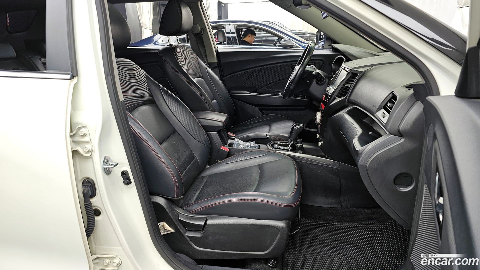 Main__Slider__Photo:TIBOLI KG_Mobility_Ssangyong 2016.2-10