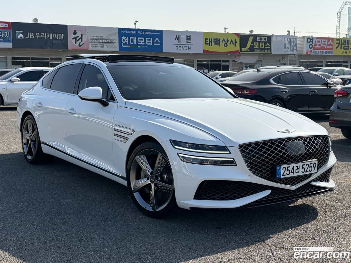 G80 Genesis 2020.11-OUTER-001