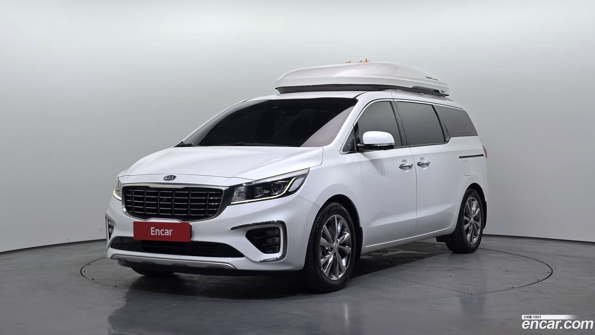 Main__Slider__Photo:Canival Kia 2020.5-0