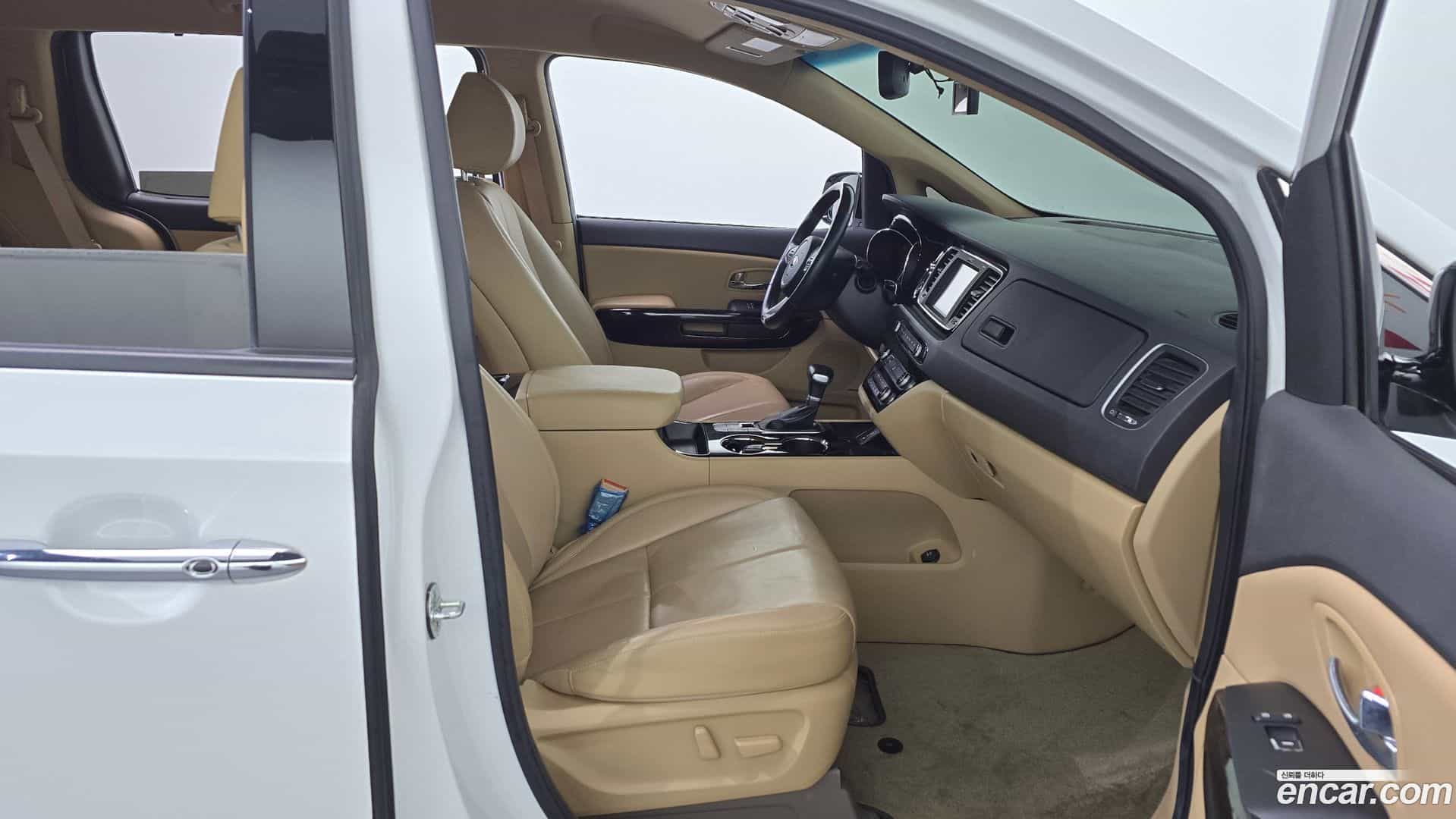 Canival Kia 2020.5-OPTION-015