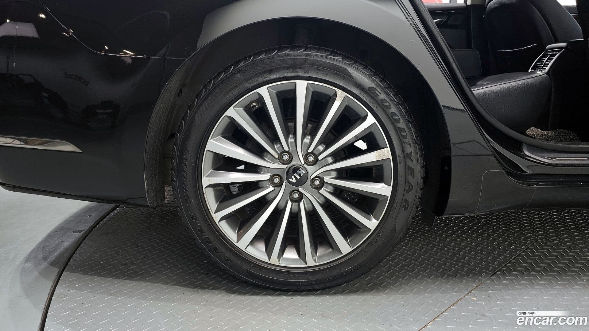 Main__Slider__Photo:K7 Kia 2017.0-4