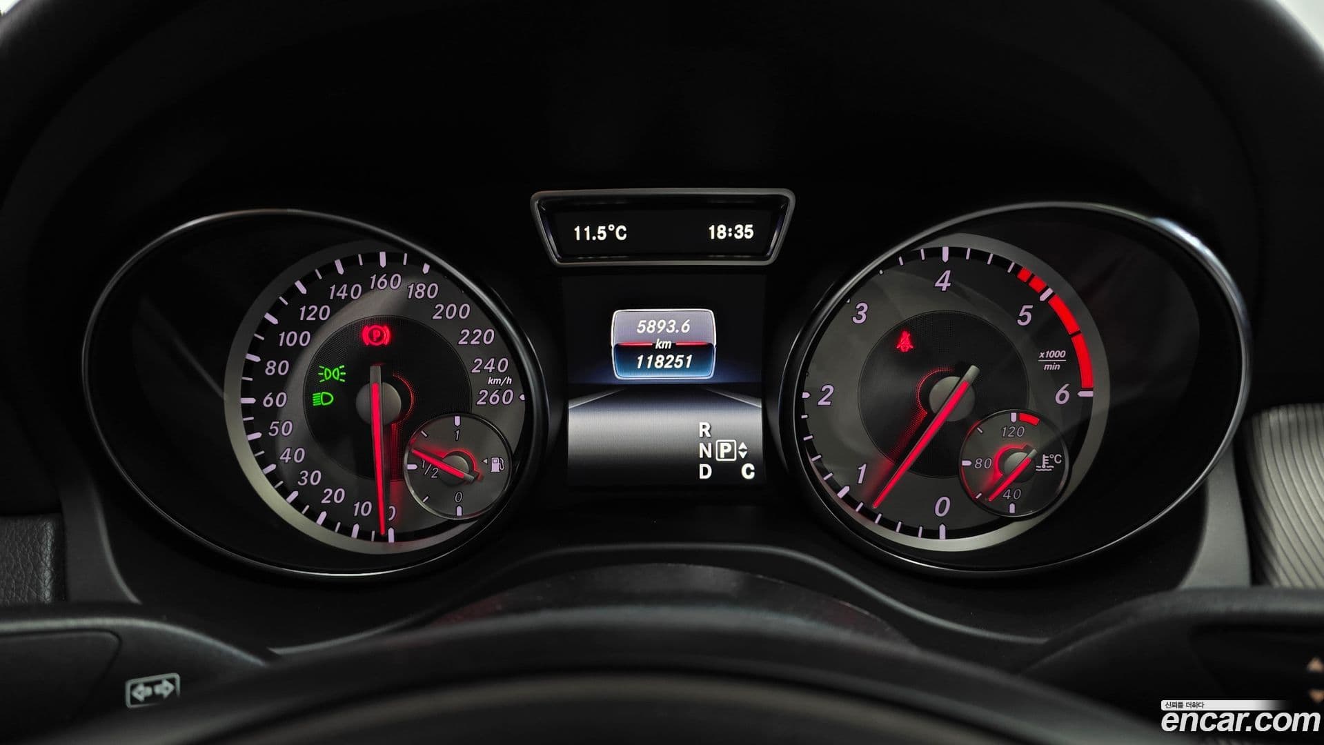 Main__Slider__Photo:CLA-Class Mercedes-Benz 2016.3-7