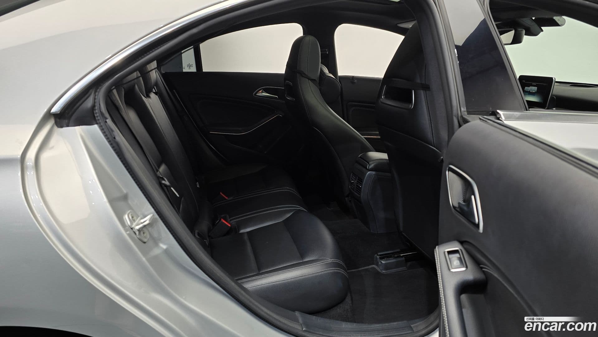 Main__Slider__Photo:CLA-Class Mercedes-Benz 2016.3-11