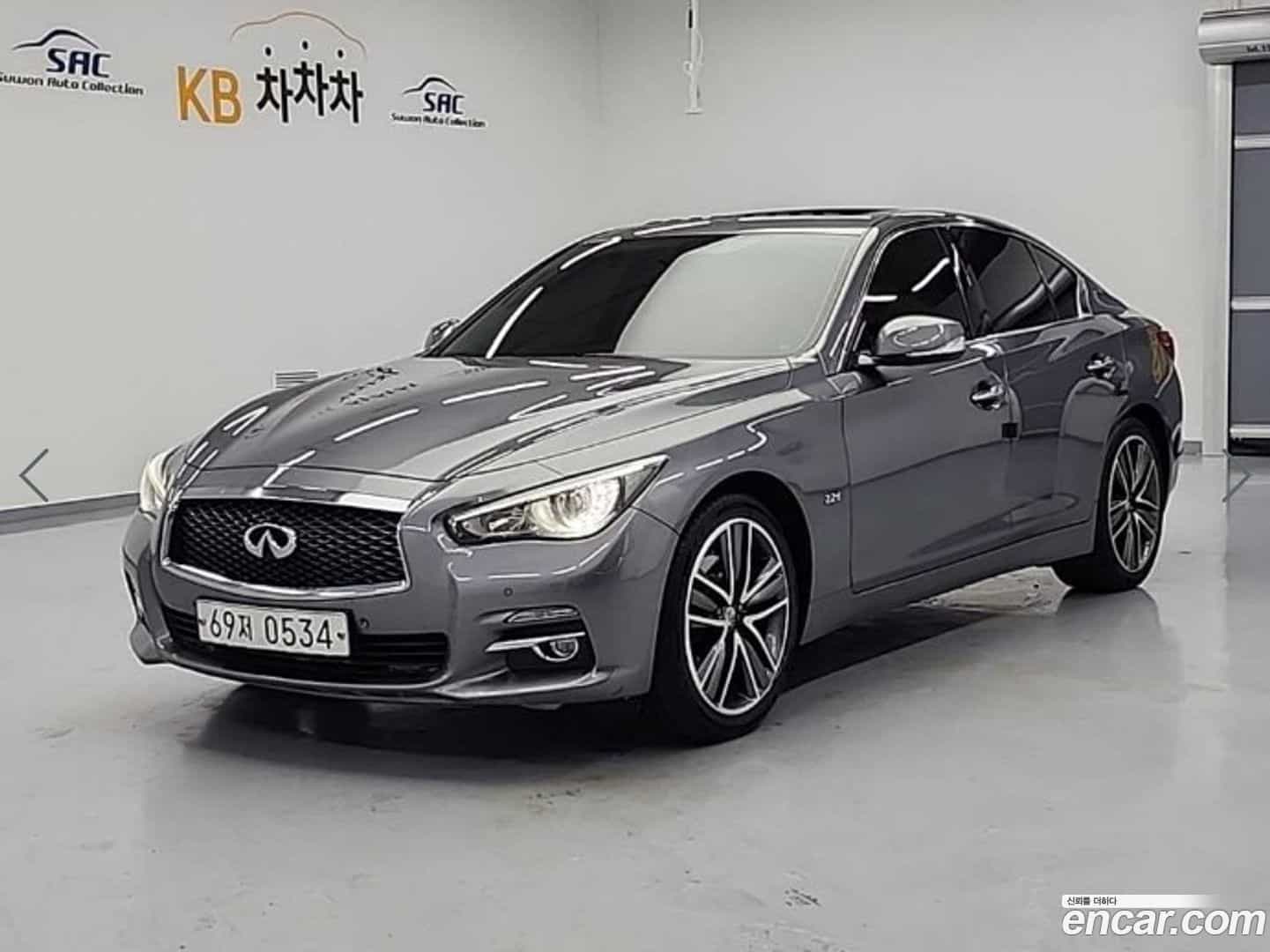 Q50 Infiniti 2016.6-OUTER-001
