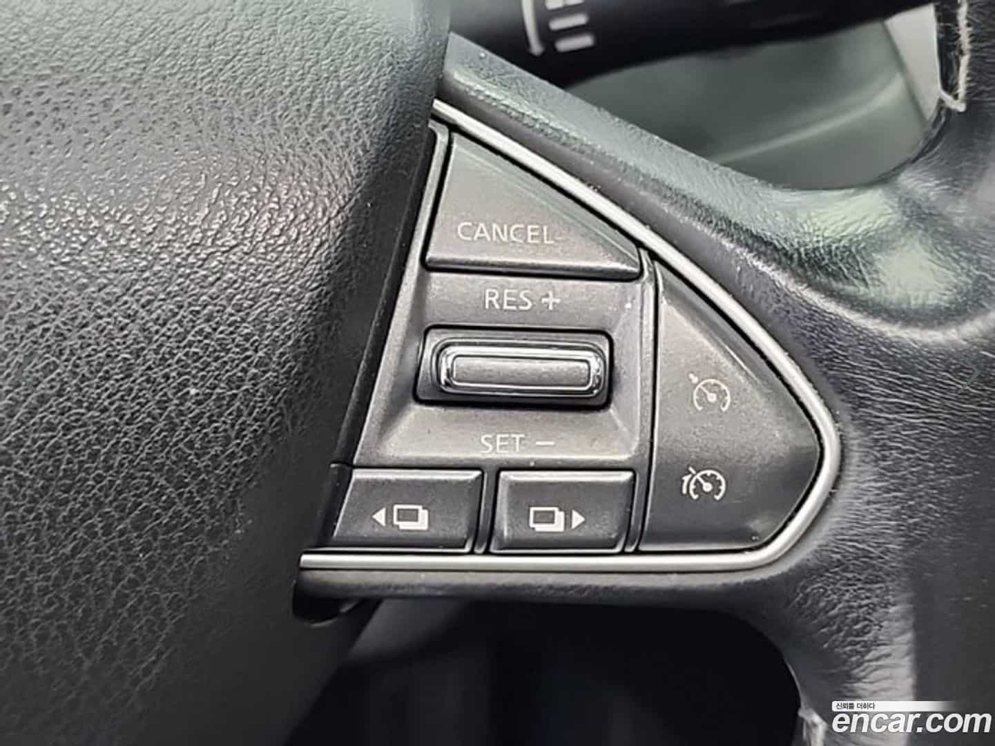 Q50 Infiniti 2016.6-OPTION-021