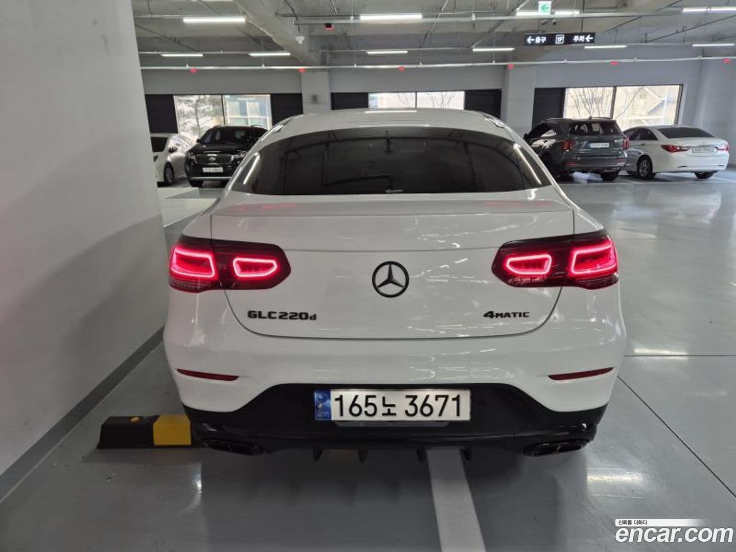 Main__Slider__Photo:GLC-Class Mercedes-Benz 2020.9-3