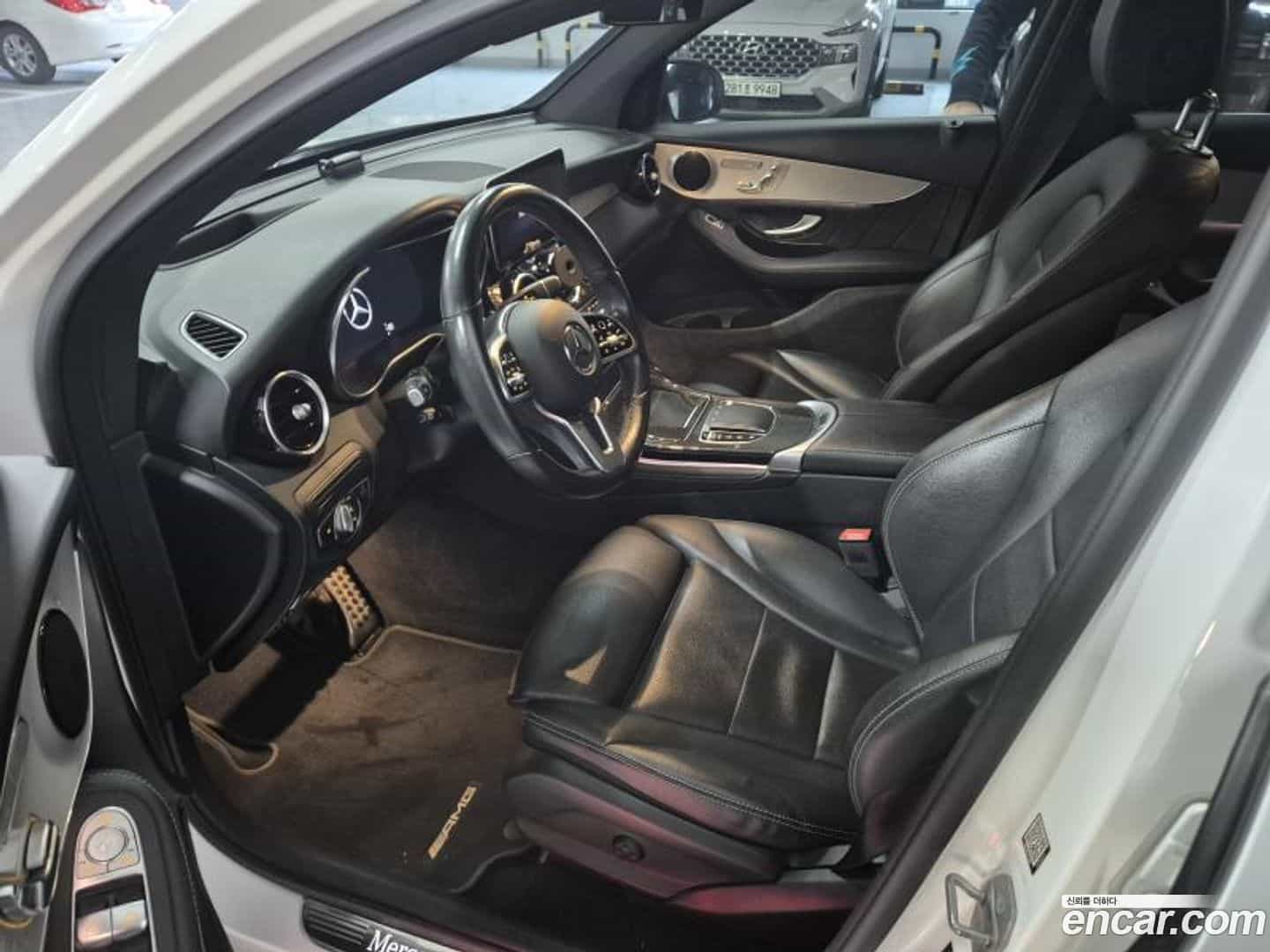 GLC-Class Mercedes-Benz 2020.9-INNER-007