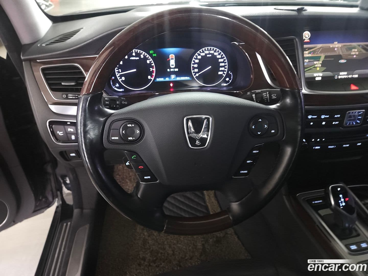 Main__Slider__Photo:Equus Hyundai 2013.8-15