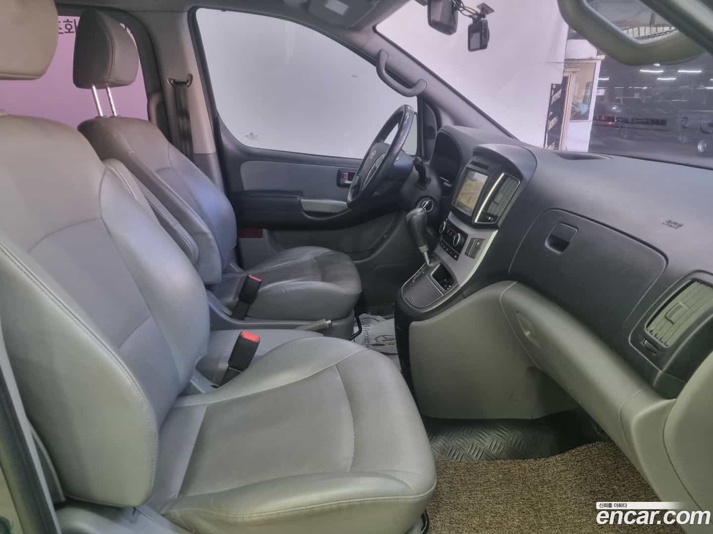 Starex Hyundai 2018.8-INNER-010