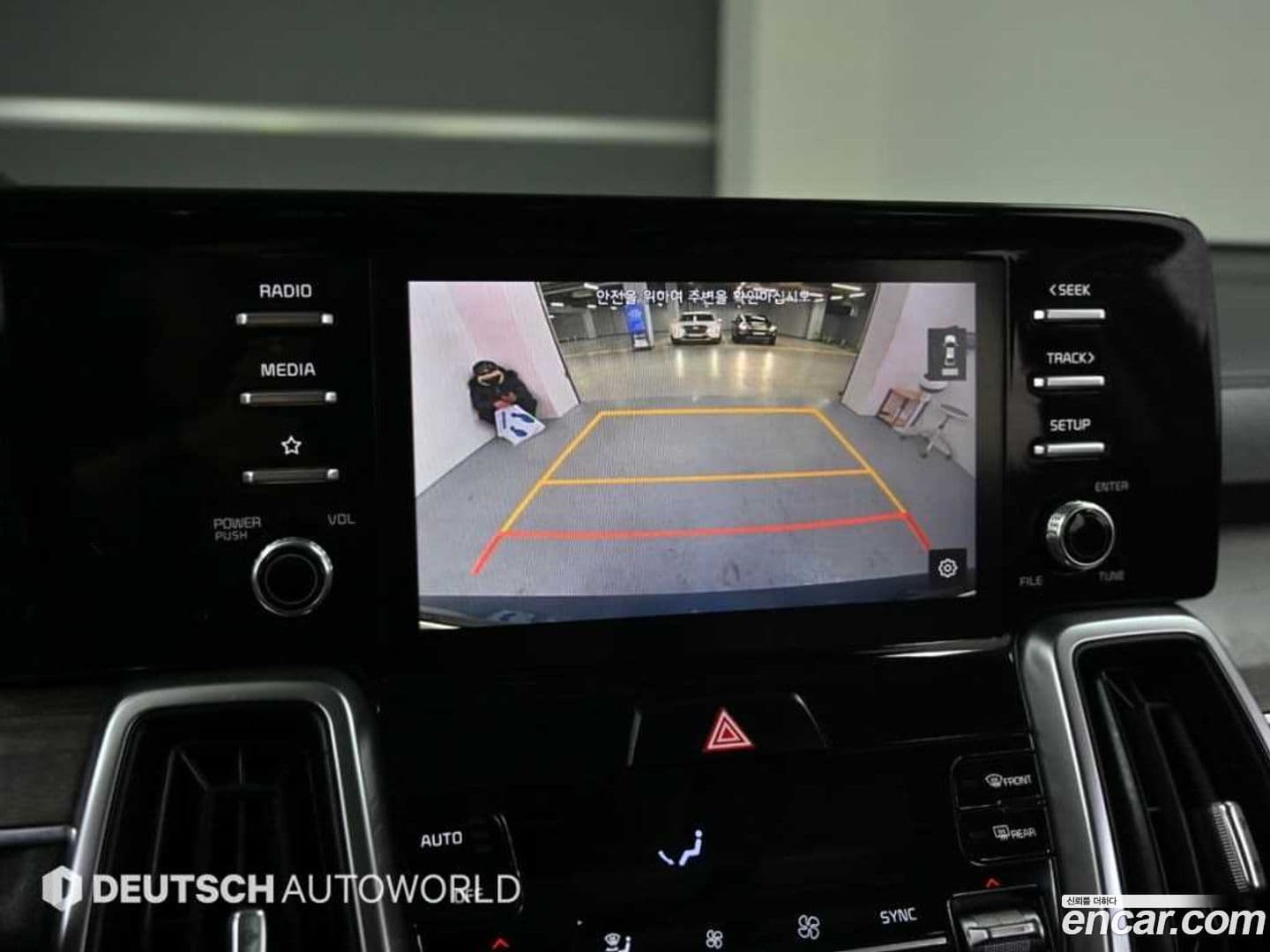 Main__Slider__Photo:Sorento Kia 2021.3-14