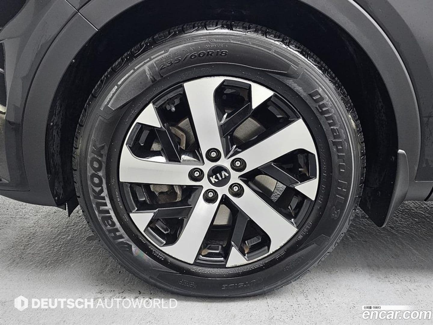 Main__Slider__Photo:Sorento Kia 2021.2-4