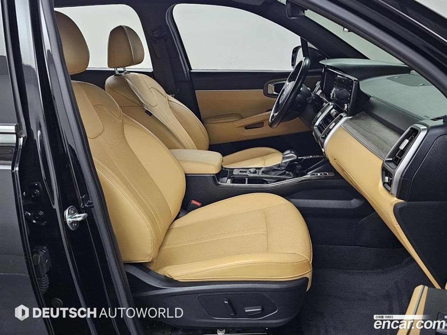 Main__Slider__Photo:Sorento Kia 2021.2-9