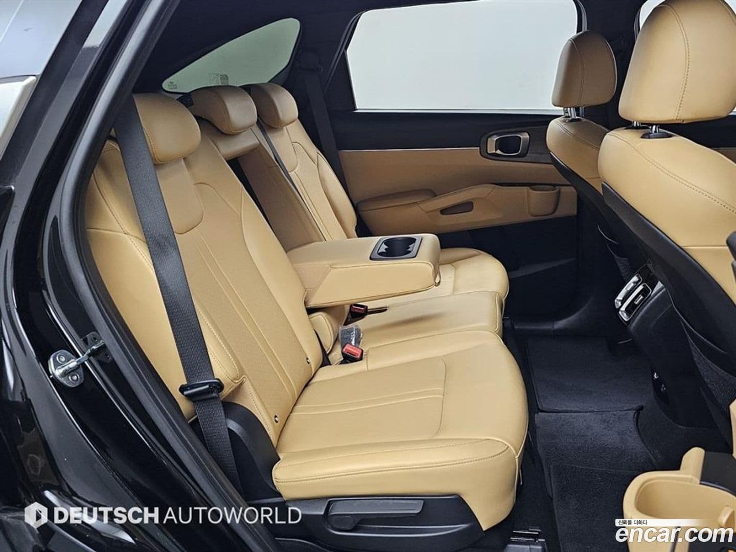 Main__Slider__Photo:Sorento Kia 2021.2-11