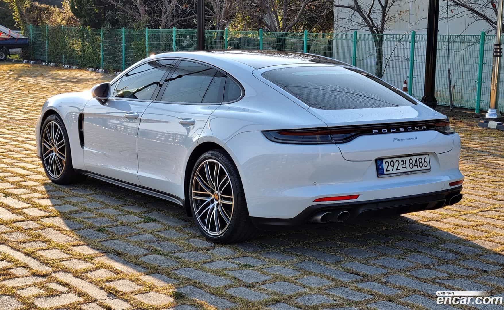 Panamera Porsche 2021.3-INNER-007