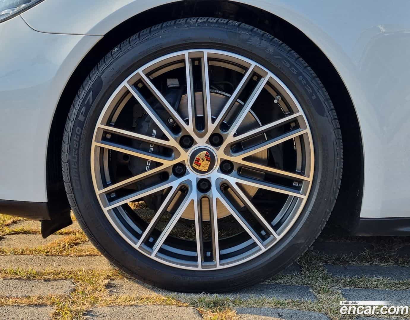 Panamera Porsche 2021.3-INNER-008