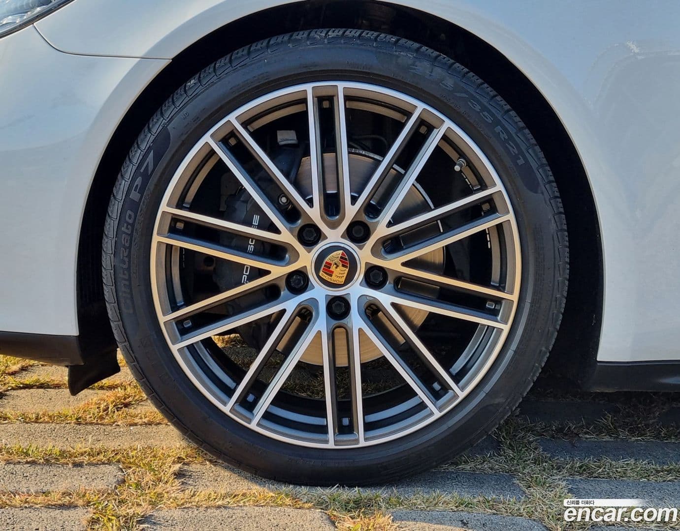 Main__Slider__Photo:Panamera Porsche 2021.3-7