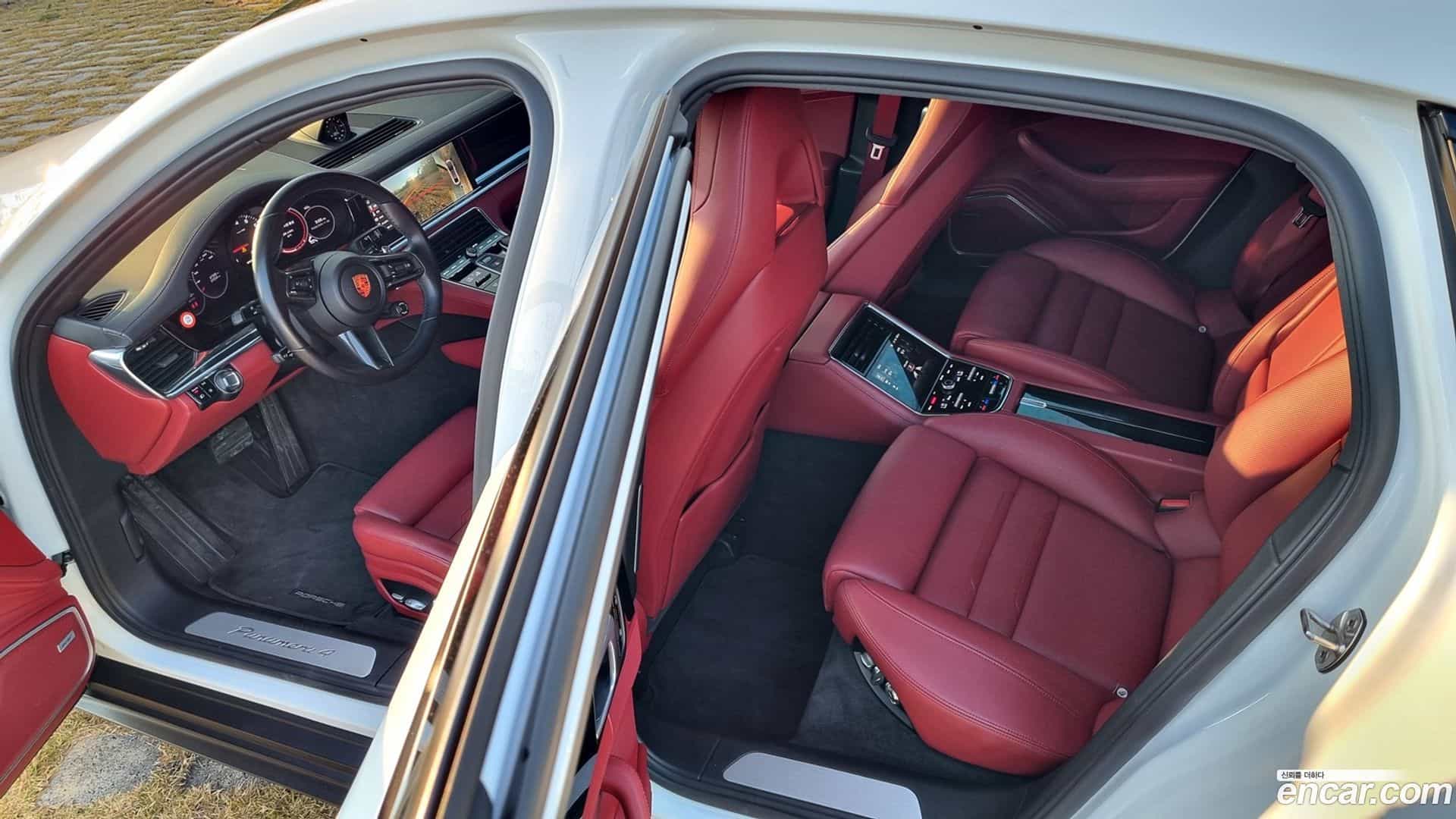 Panamera Porsche 2021.3-OPTION-015