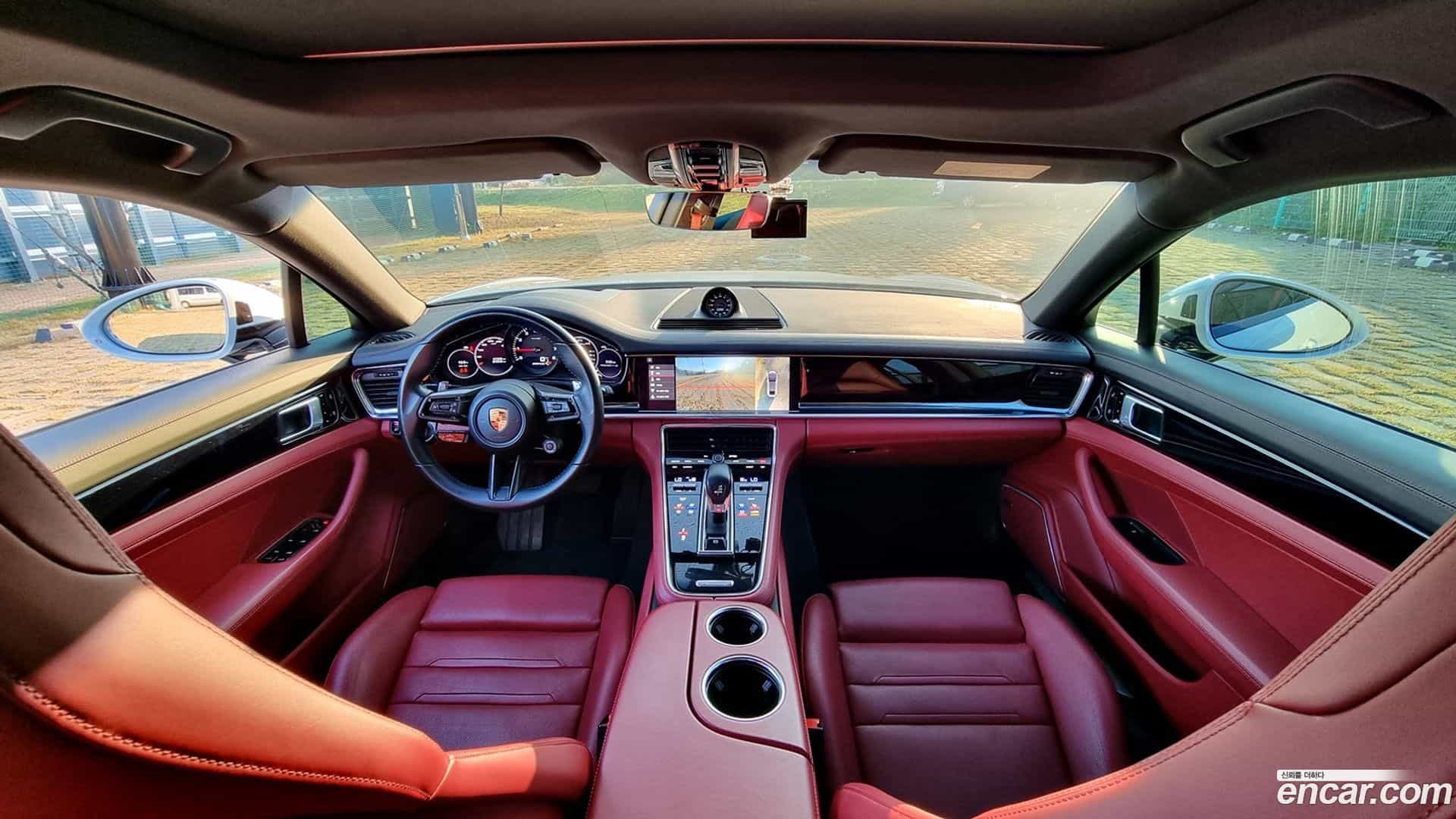 Panamera Porsche 2021.3-OPTION-016