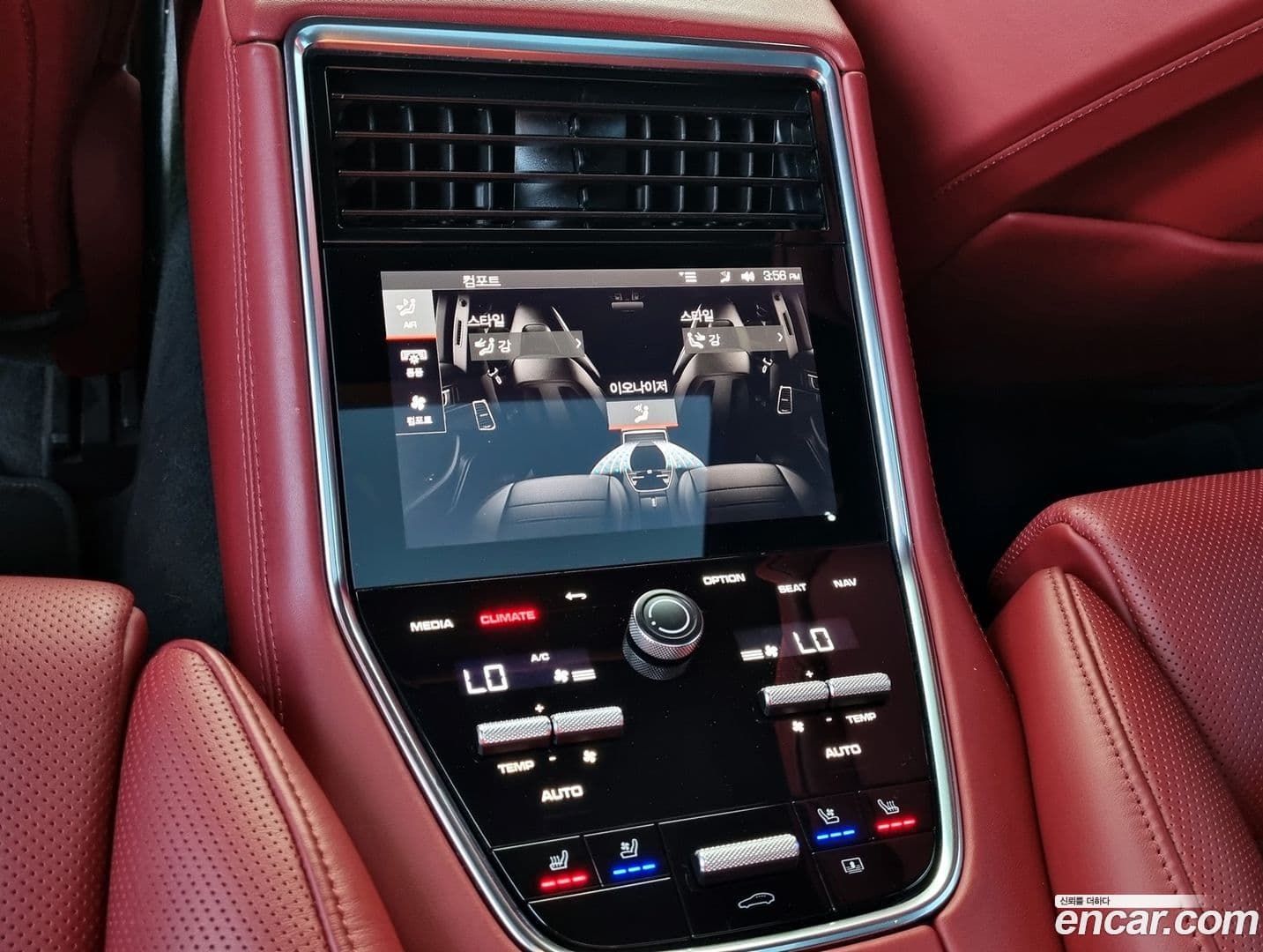 Main__Slider__Photo:Panamera Porsche 2021.3-17