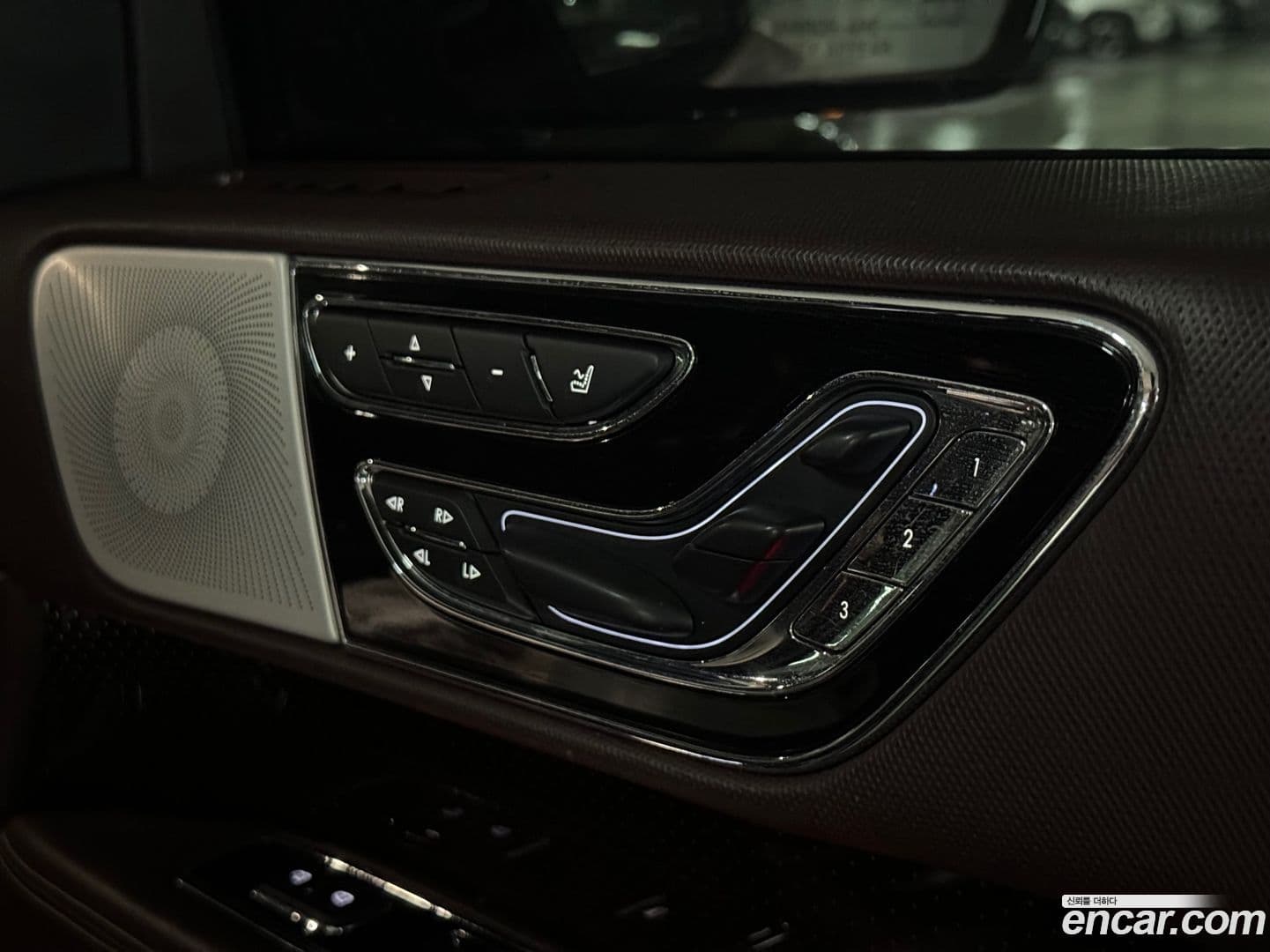 Main__Slider__Photo:Navigator Lincoln 2019.11-15