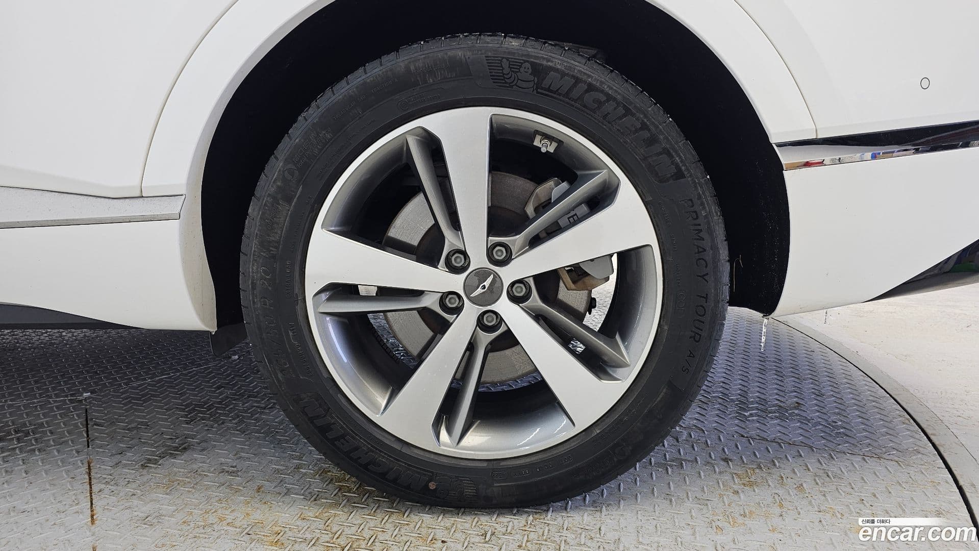 Main__Slider__Photo:GV80 Genesis 2023.1-4