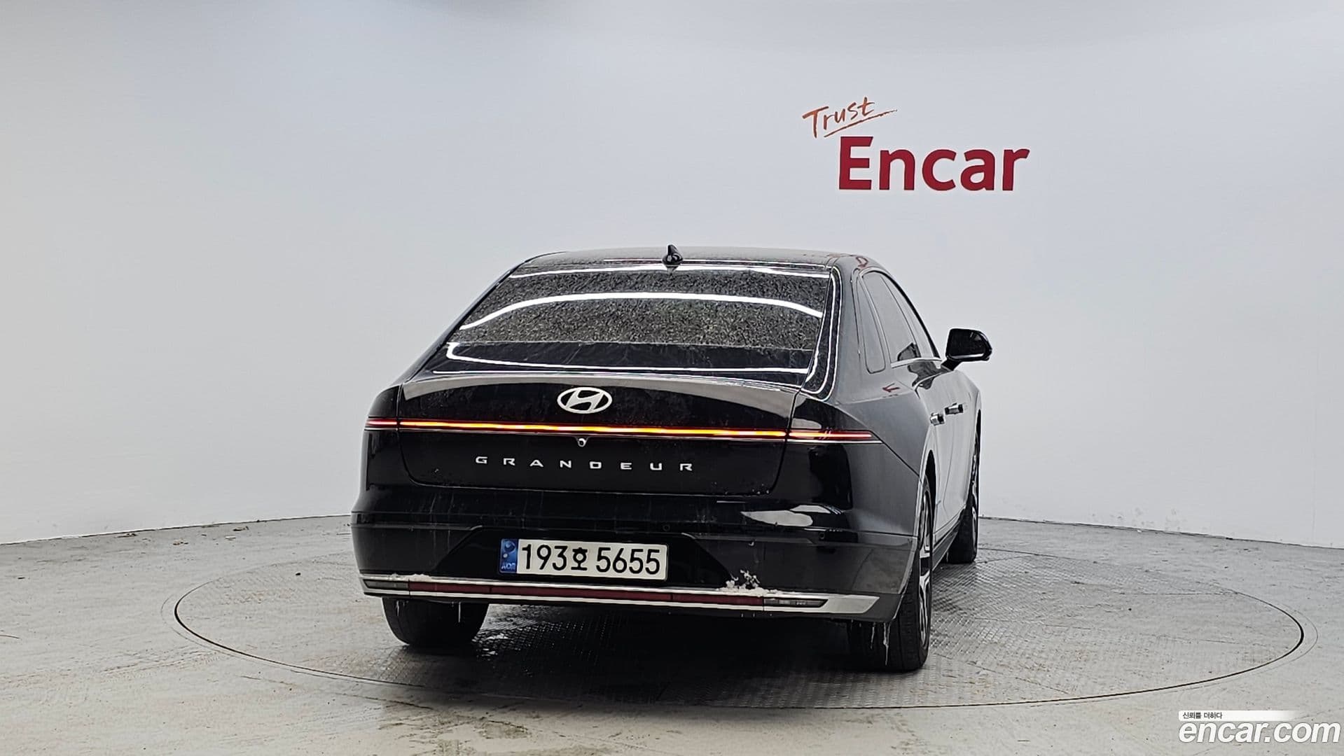 Main__Slider__Photo:Grandeur Hyundai 2022.11-3