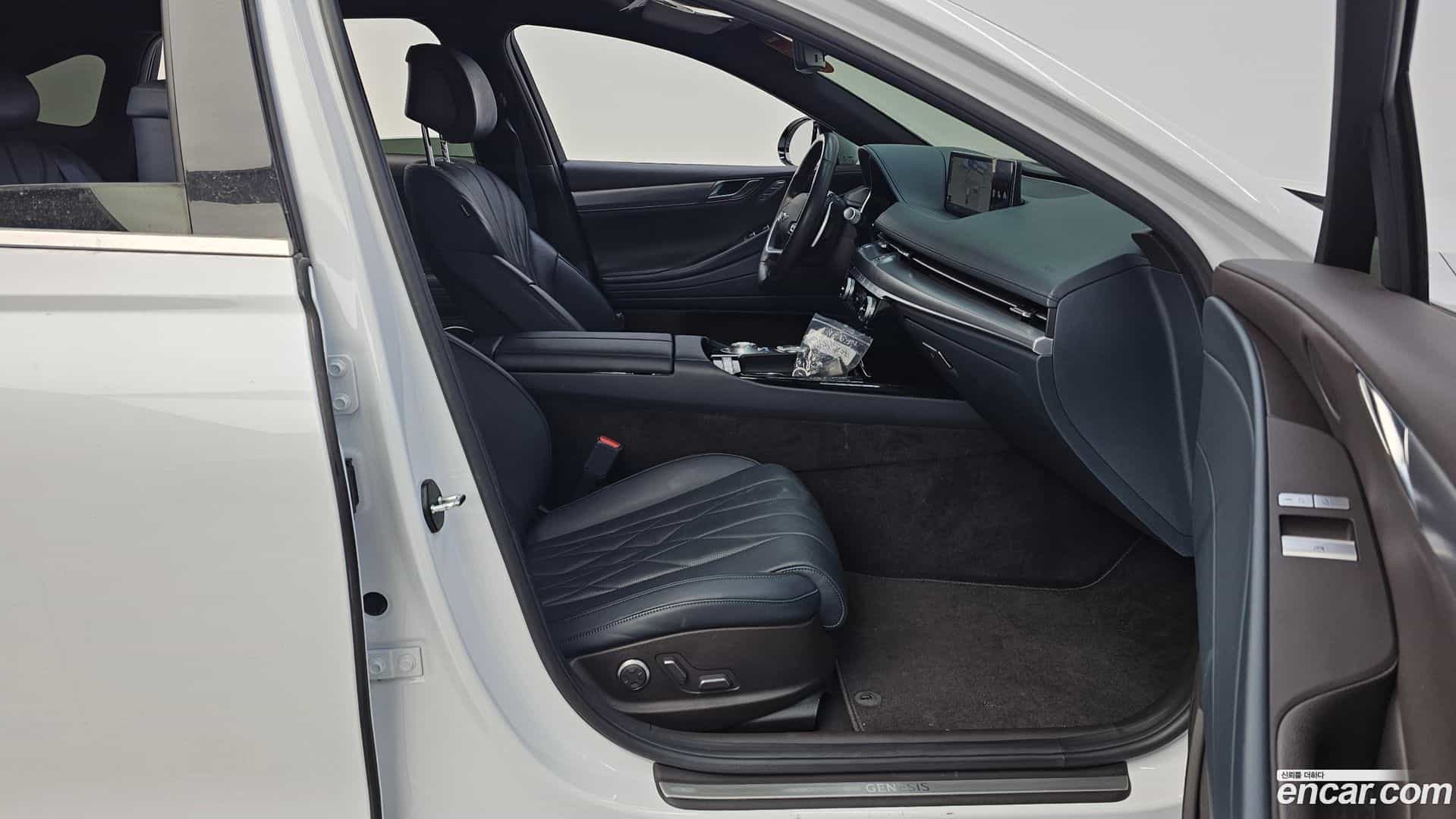 G80 Genesis 2021.1-OPTION-015