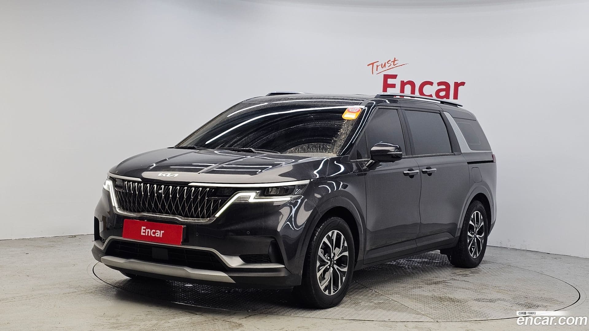 Main__Slider__Photo:Canival Kia 2022.4-0