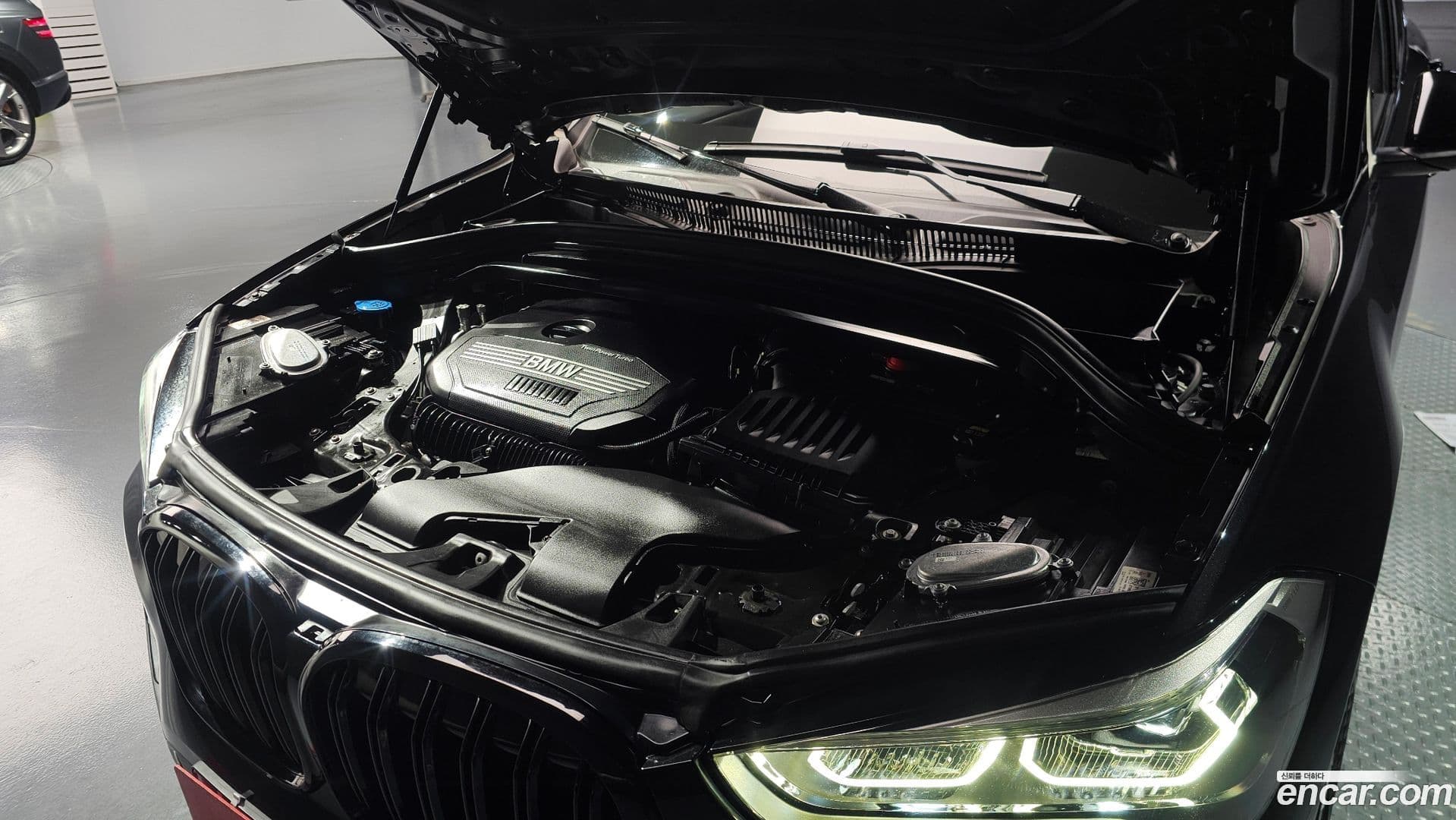 Main__Slider__Photo:X1 BMW 2021.0-5