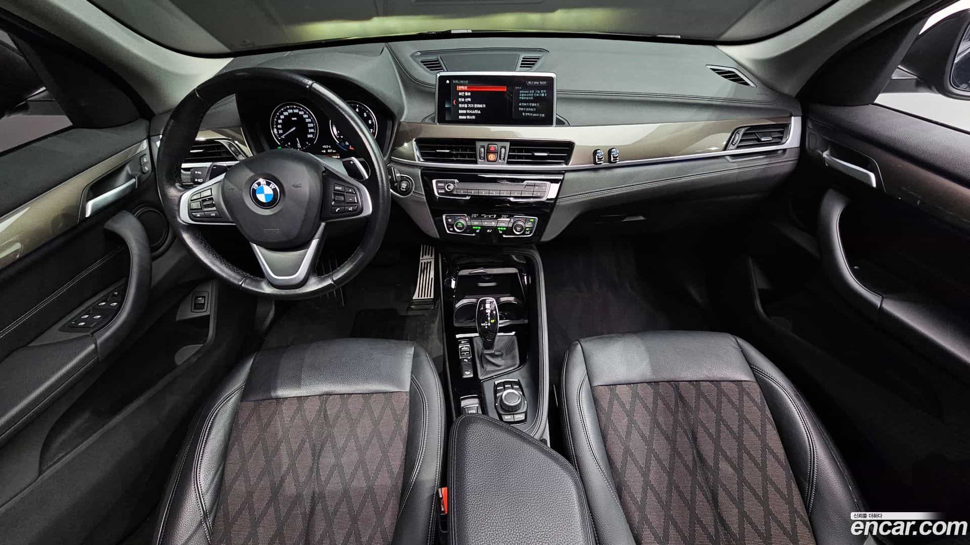 X1 BMW 2021.0-INNER-007
