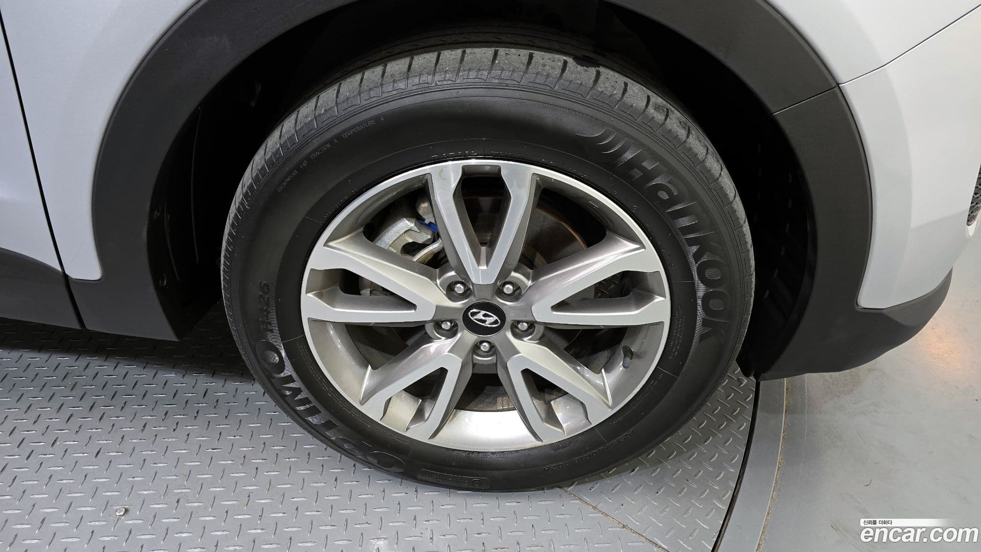 Main__Slider__Photo:Santafe Hyundai 2014.2-4