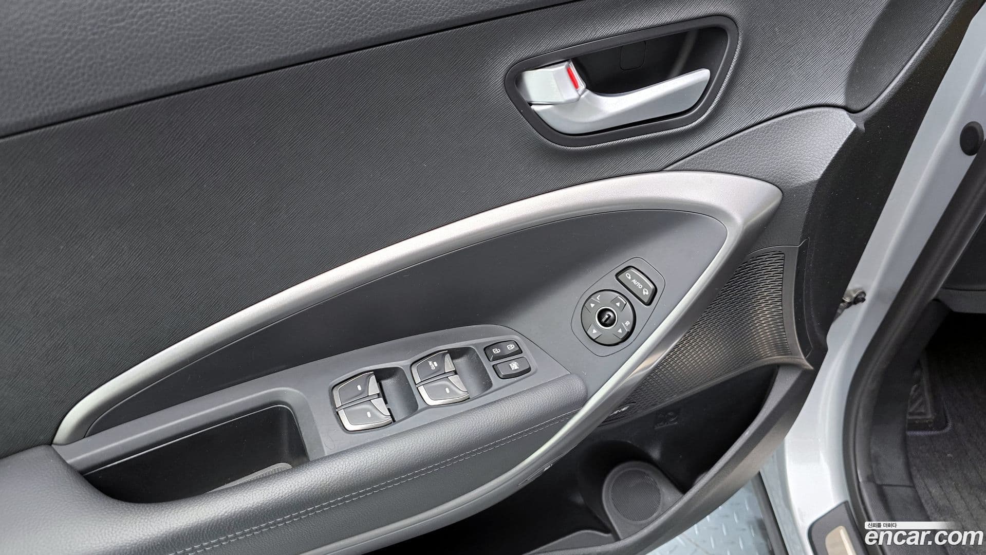 Main__Slider__Photo:Santafe Hyundai 2014.2-13