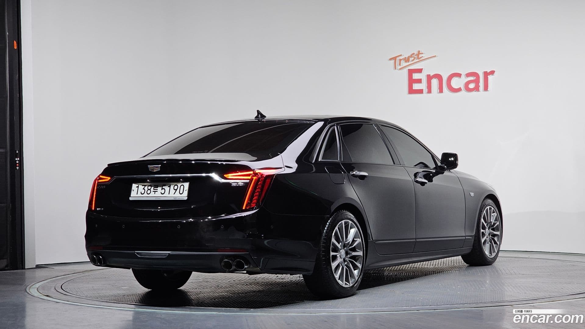 Main__Slider__Photo:CT6 Cadillac 2019.11-1