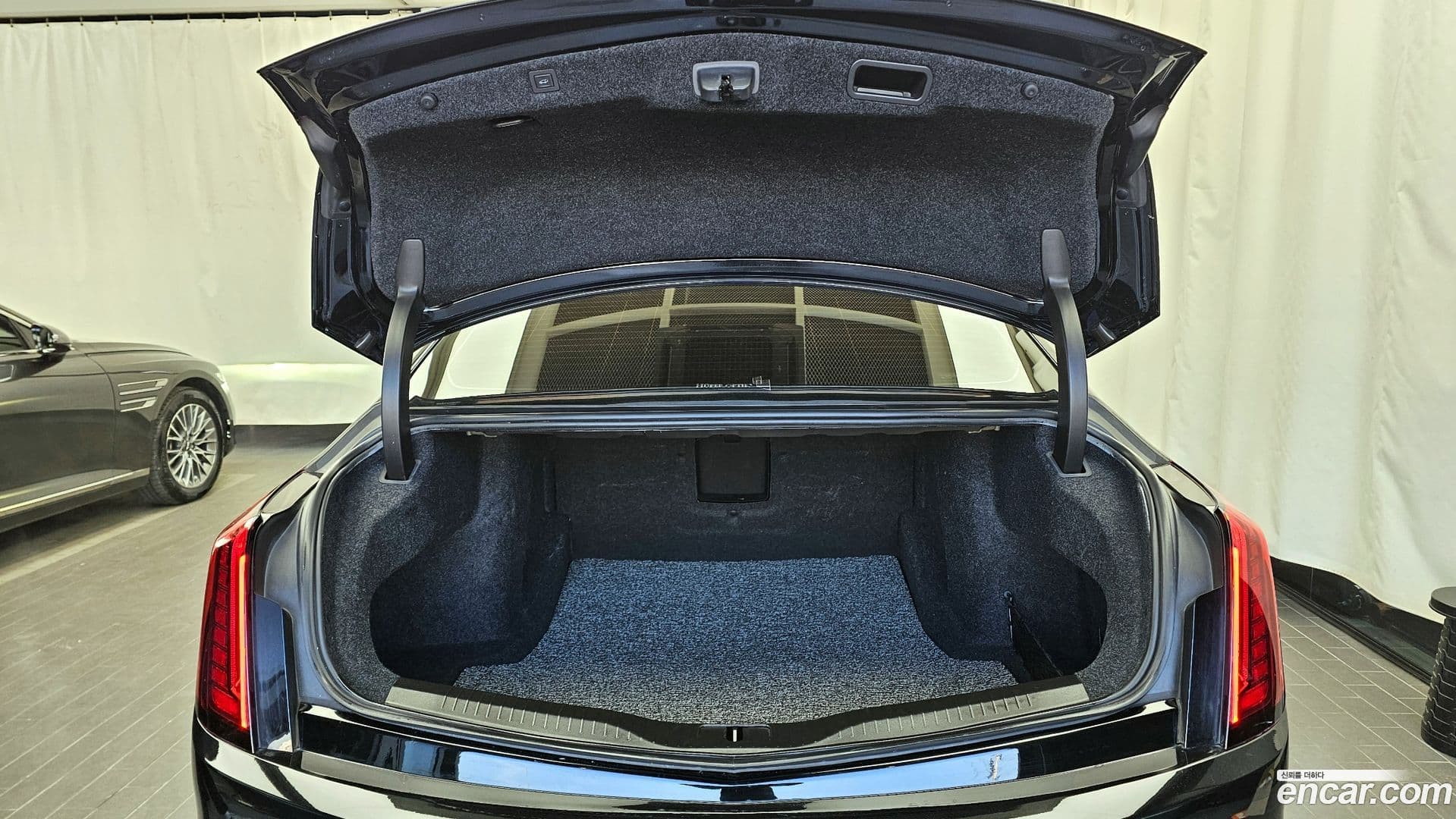 Main__Slider__Photo:CT6 Cadillac 2019.11-19