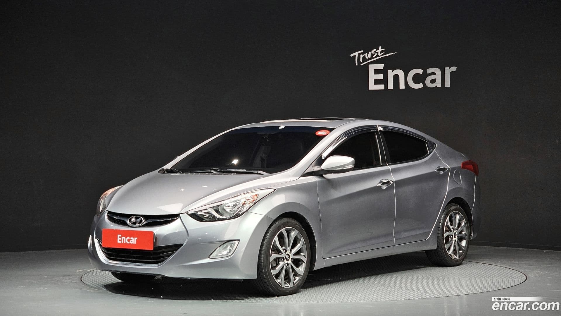 Main__Slider__Photo:AVANTE Hyundai 2013.1-0