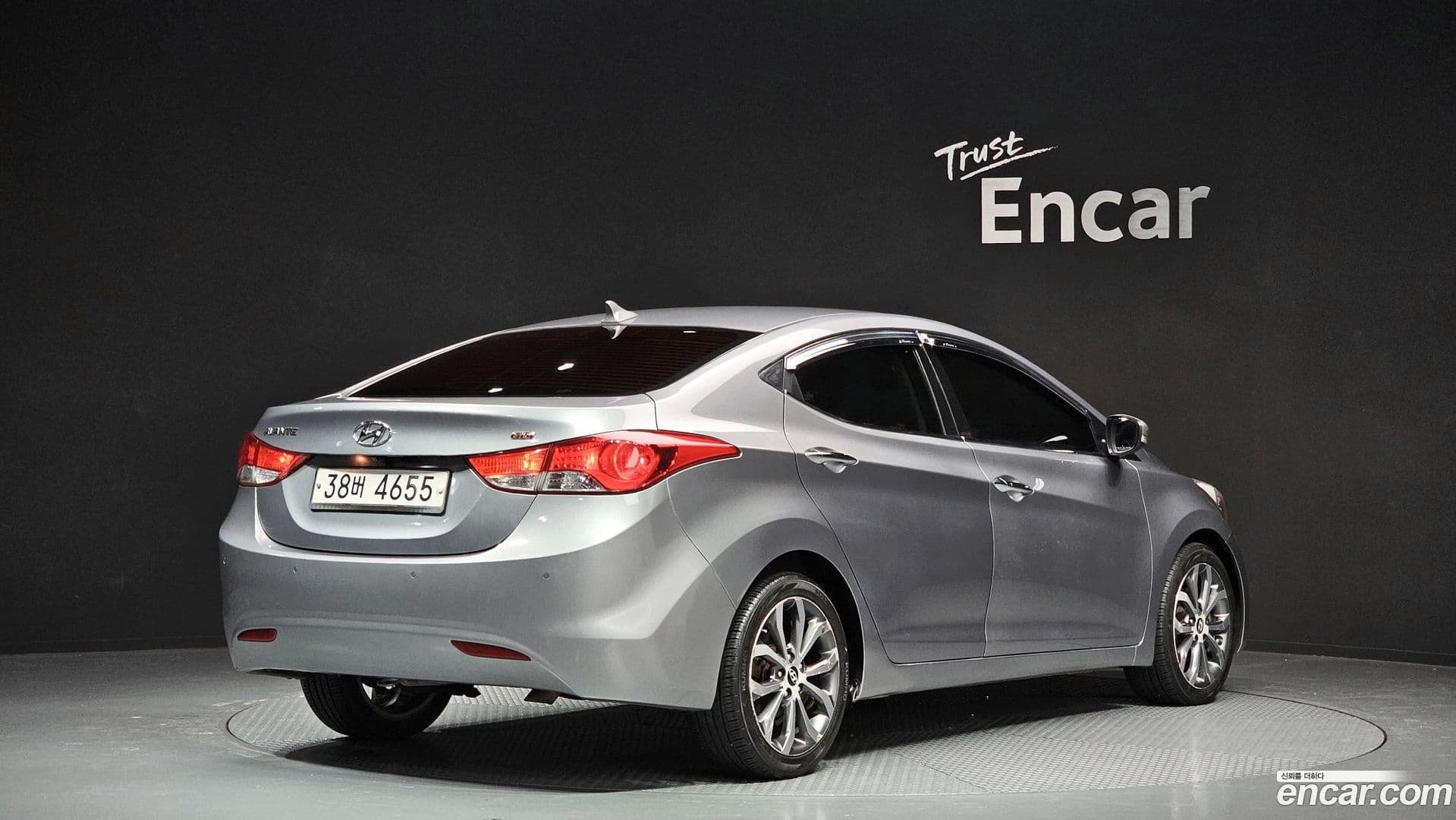 Main__Slider__Photo:AVANTE Hyundai 2013.1-1